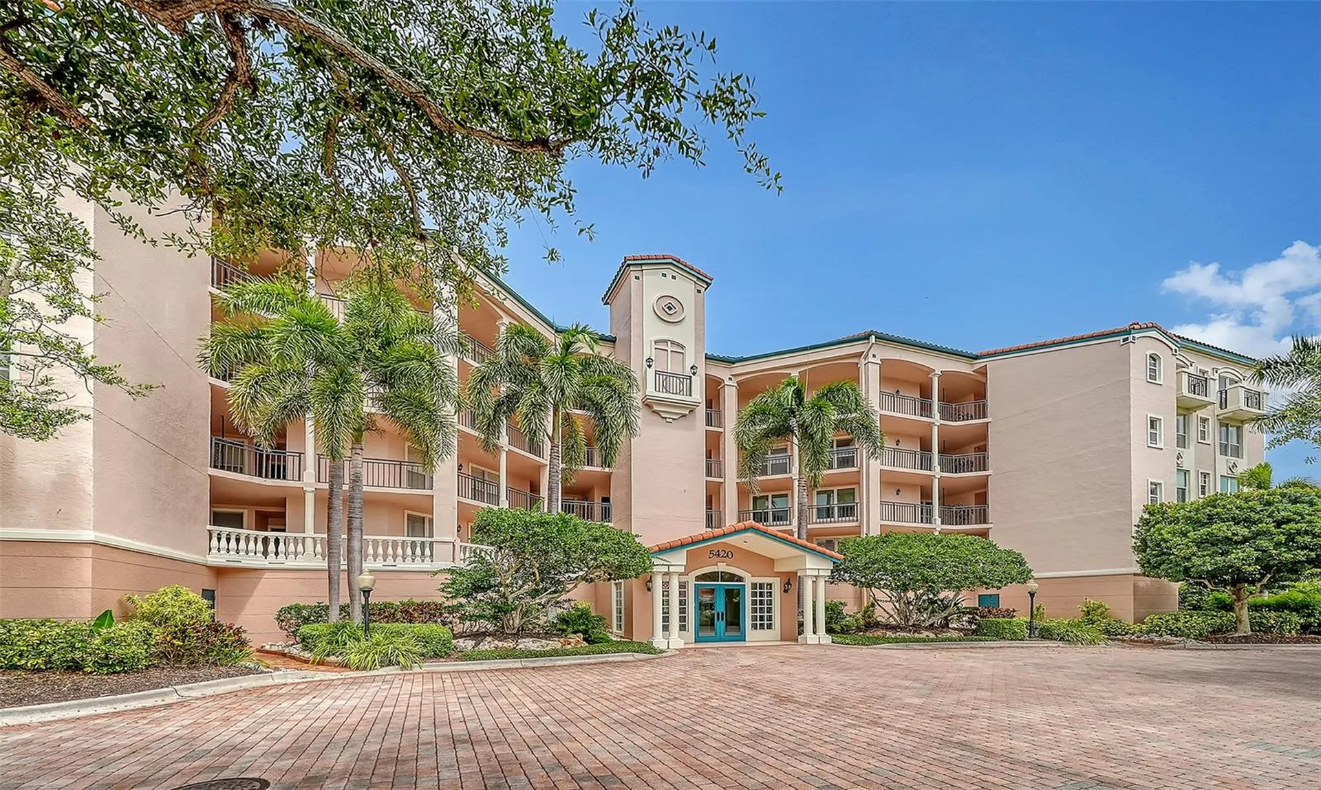 5420 Eagles Point Circle Sarasota FL 34231