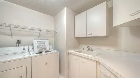 5420 Eagles Point Circle Sarasota FL 34231