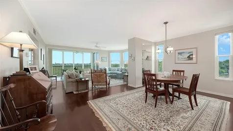 5420 Eagles Point Circle Sarasota FL 34231