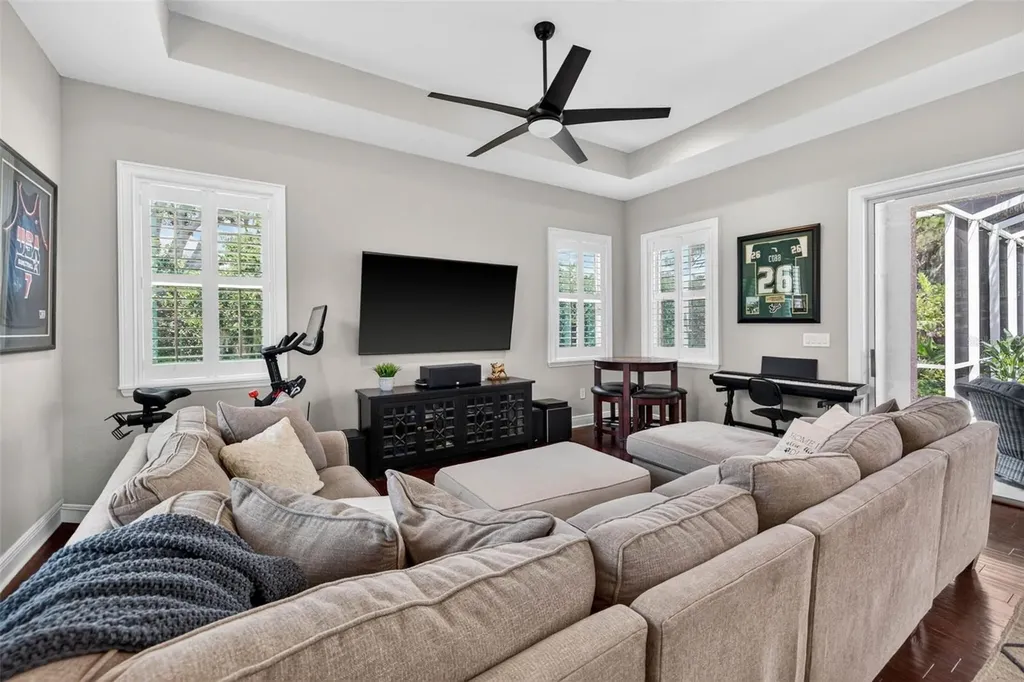17804 Ridgeway Court Tampa FL 33647