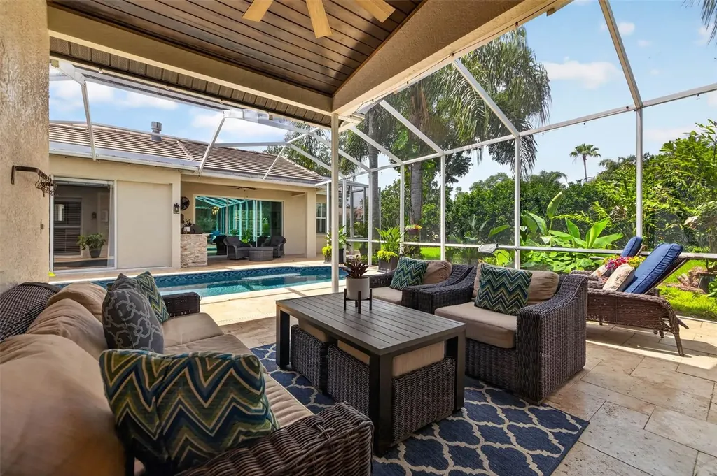 17804 Ridgeway Court Tampa FL 33647