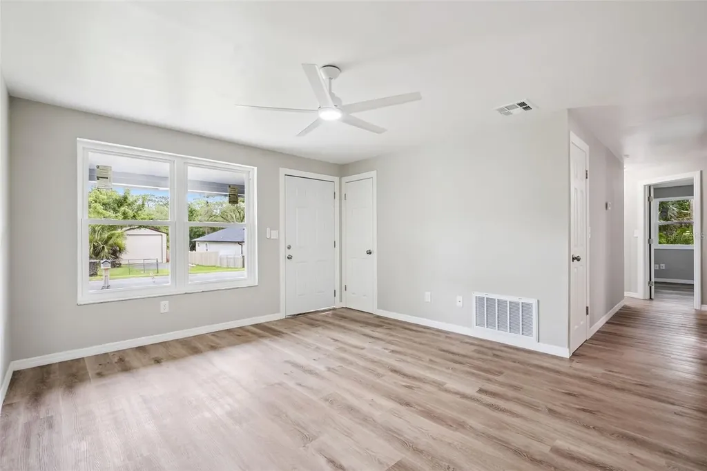 280 W Fern Drive Orange City FL 32763