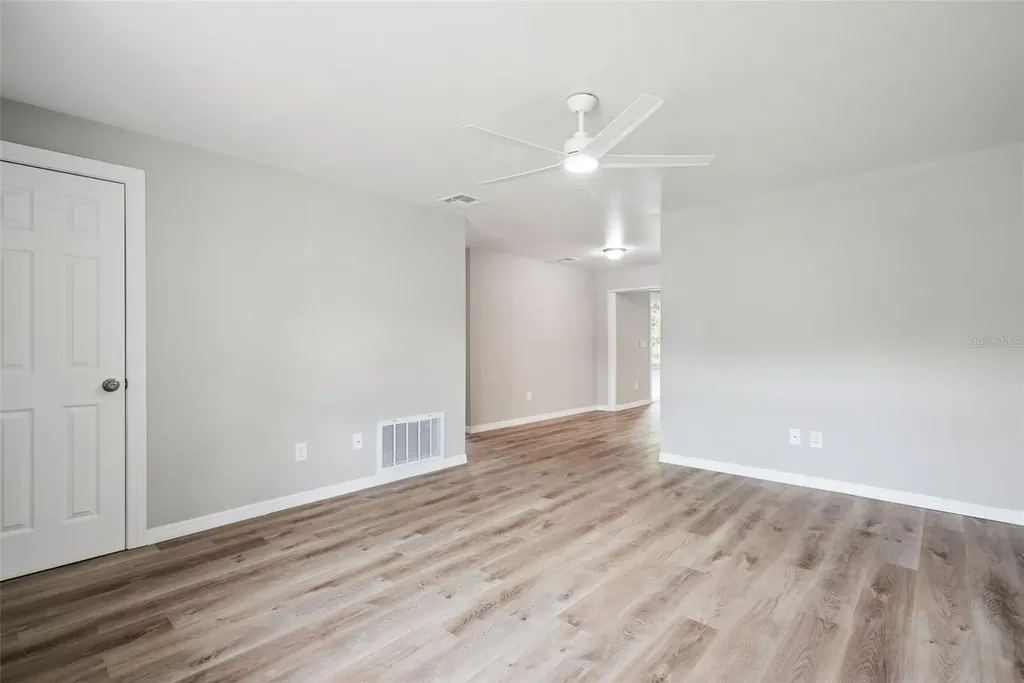 280 W Fern Drive Orange City FL 32763