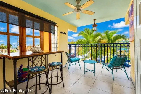 Rincon PR 00677
