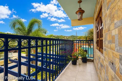 Rincon PR 00677
