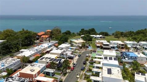 Rincon PR 00677