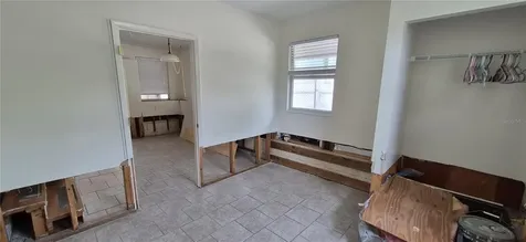 425 40th Avenue NE St Petersburg FL 33703