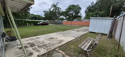 425 40th Avenue NE St Petersburg FL 33703