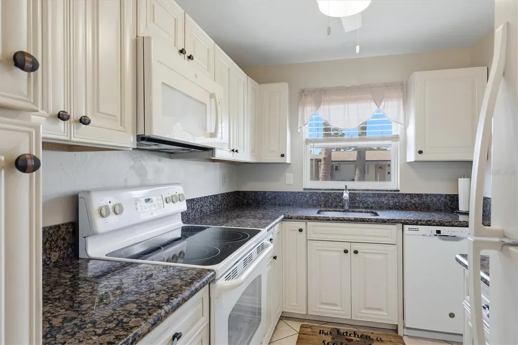 2809 Swifton Drive Sarasota FL 34231