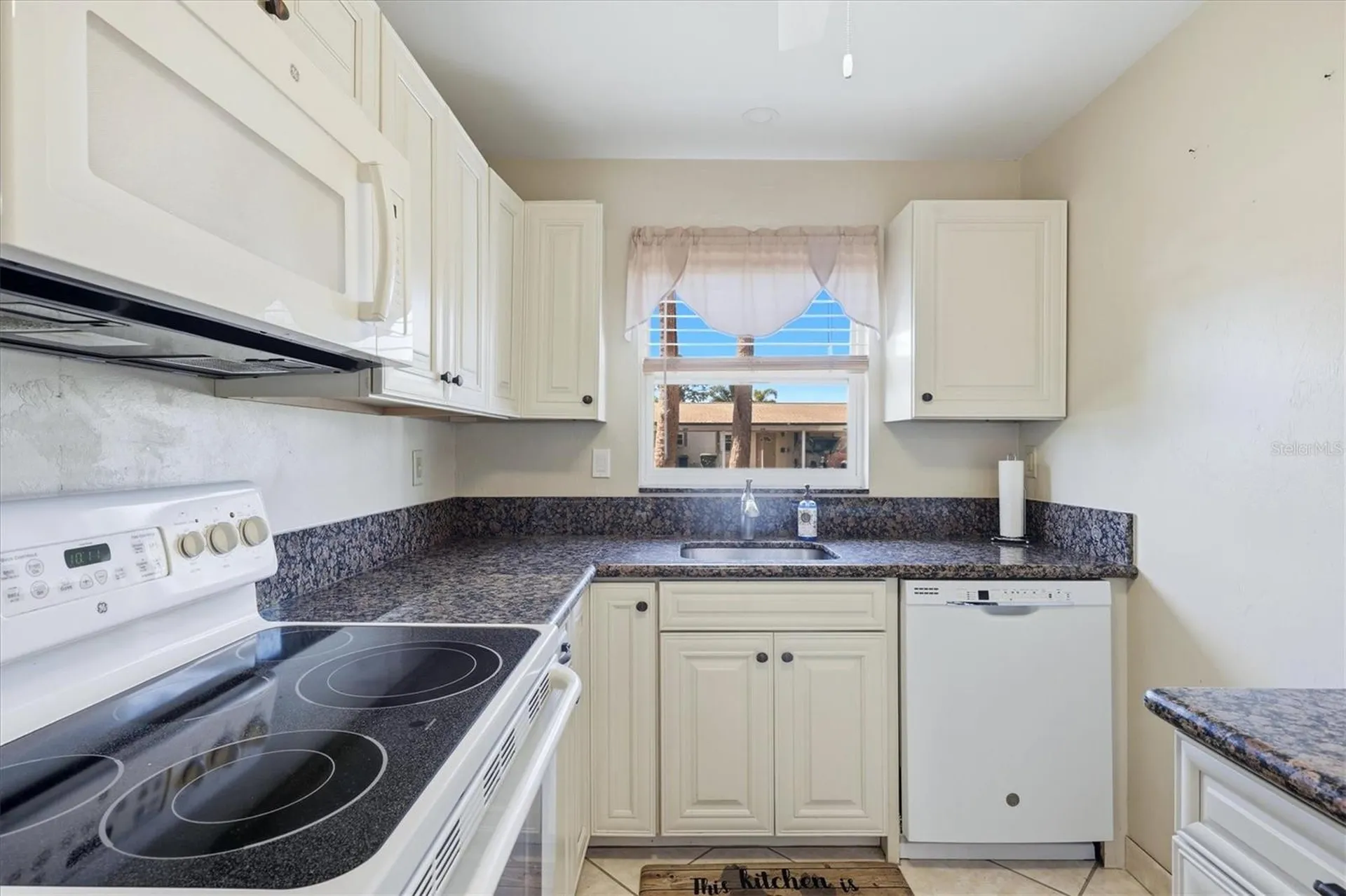 2809 Swifton Drive Sarasota FL 34231