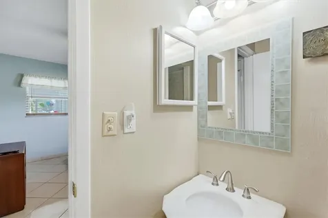 2809 Swifton Drive Sarasota FL 34231