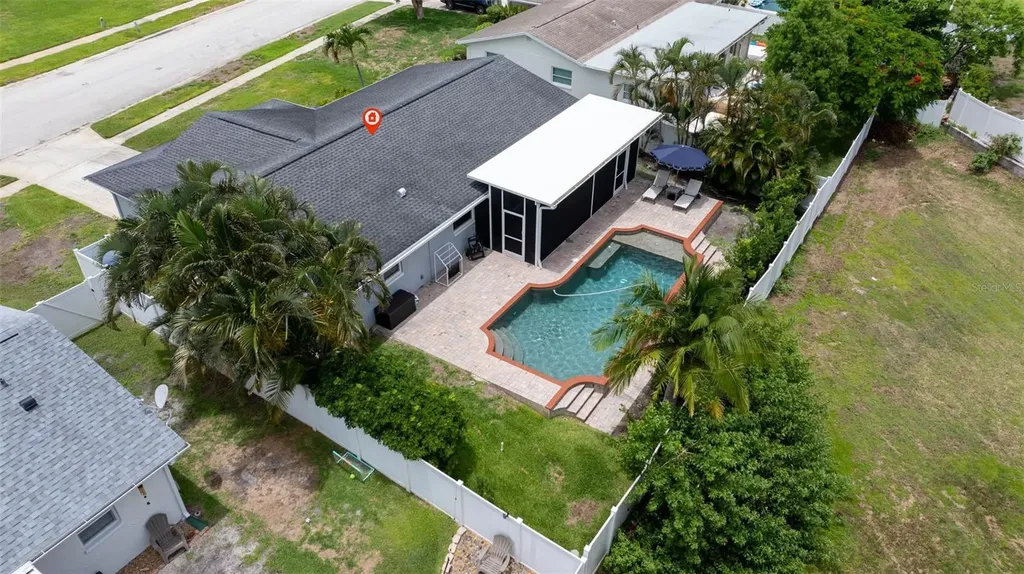 6085 Tanglewood Drive NE St Petersburg FL 33703