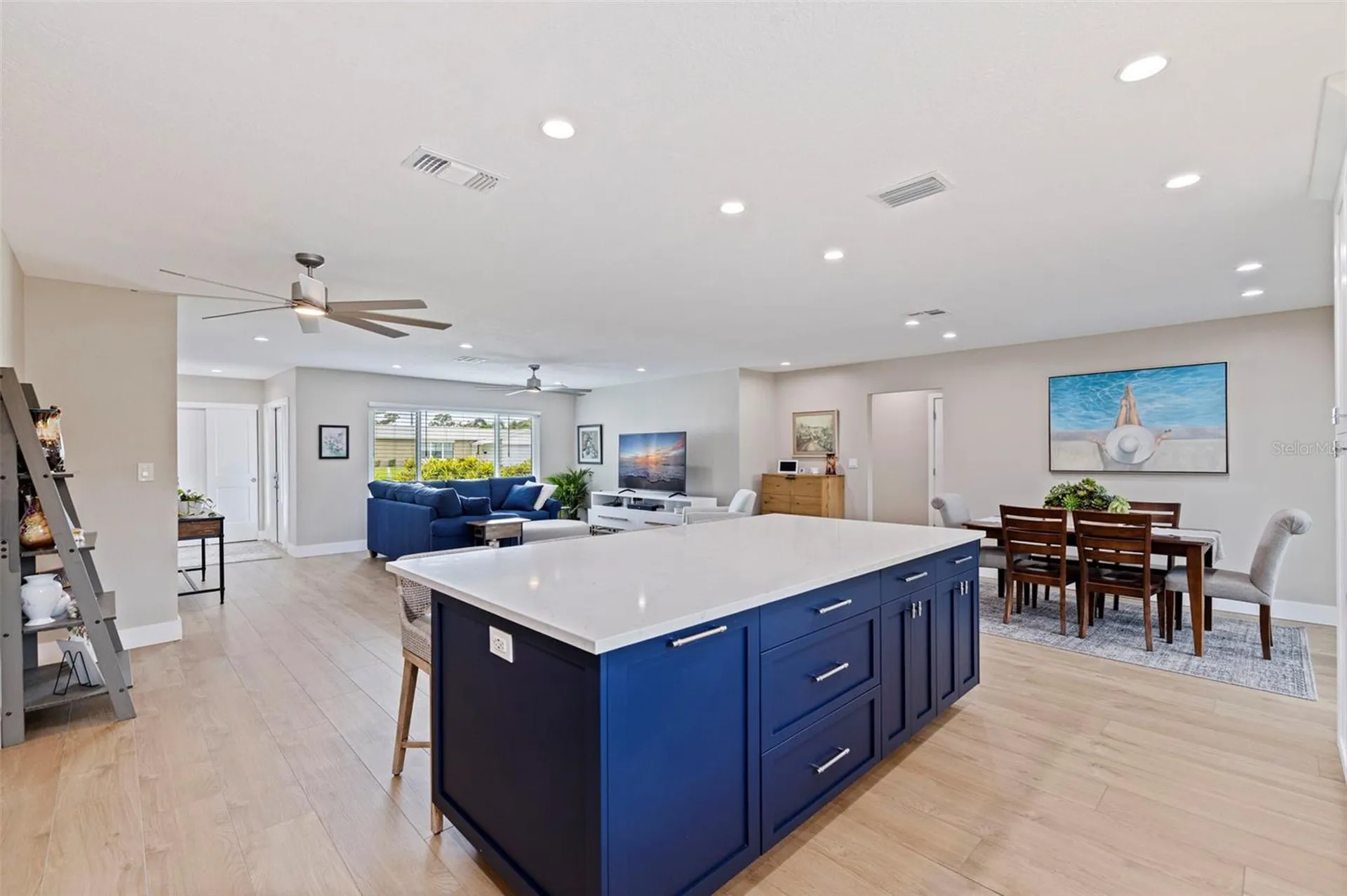6085 Tanglewood Drive NE St Petersburg FL 33703