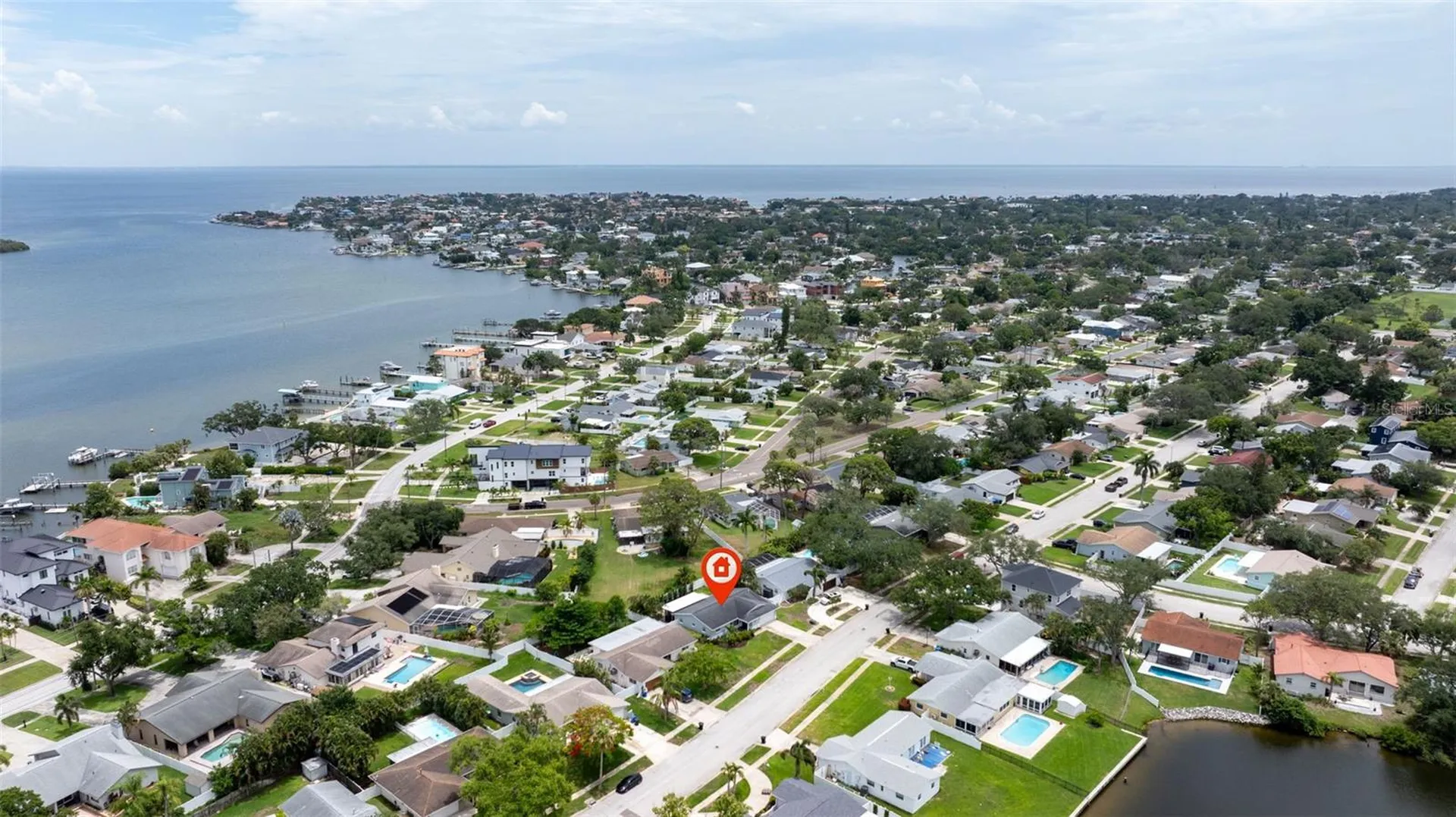 6085 Tanglewood Drive NE St Petersburg FL 33703