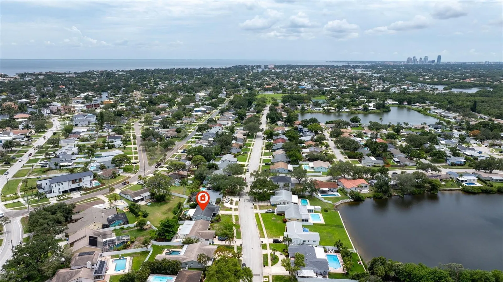 6085 Tanglewood Drive NE St Petersburg FL 33703