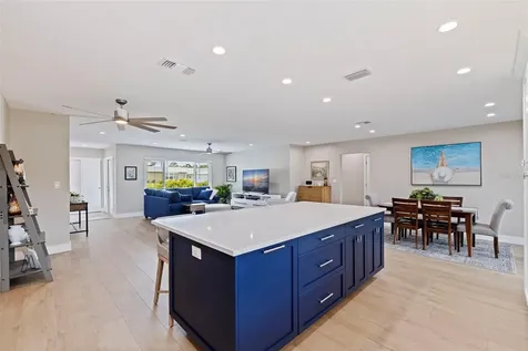 6085 Tanglewood Drive NE St Petersburg FL 33703