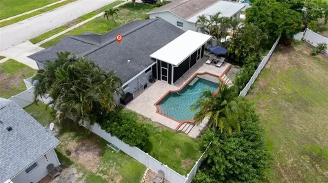 6085 Tanglewood Drive NE St Petersburg FL 33703