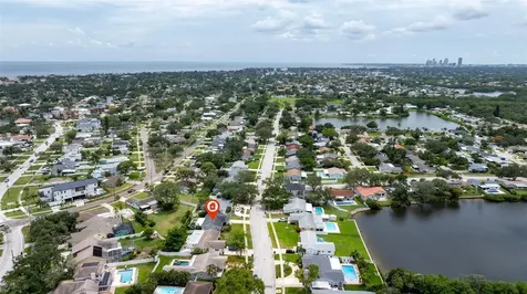 6085 Tanglewood Drive NE St Petersburg FL 33703