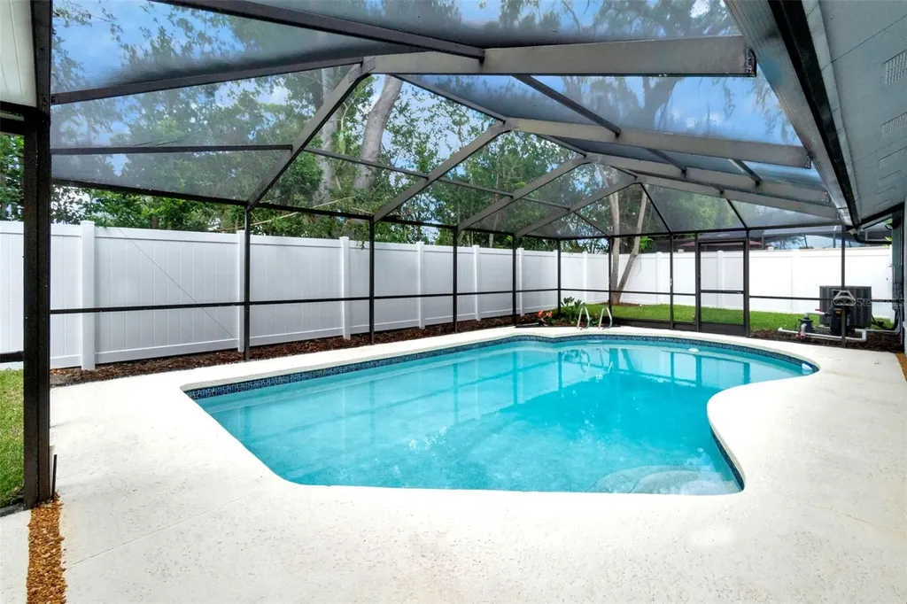 15026 Redcliff Drive Tampa FL 33625