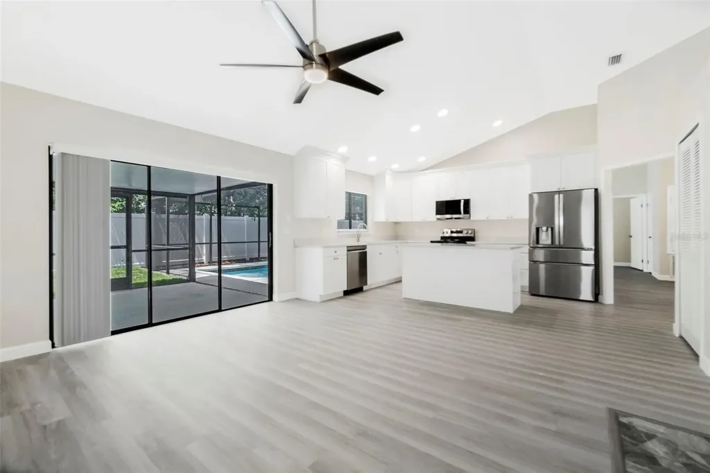 15026 Redcliff Drive Tampa FL 33625