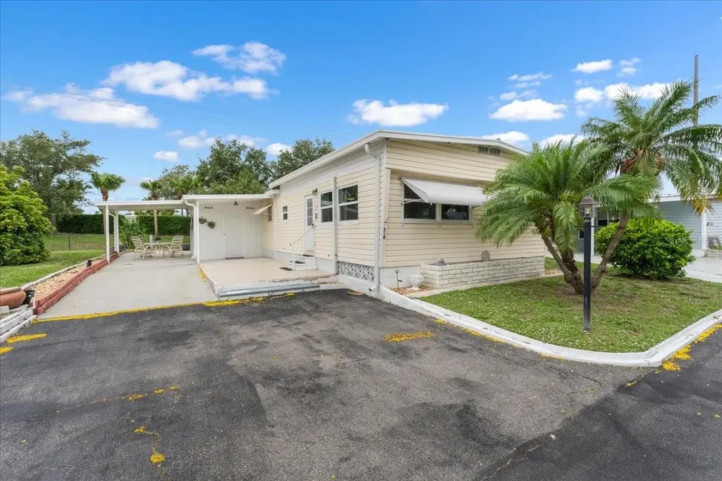 5316 53rd Avenue E Bradenton FL 34203