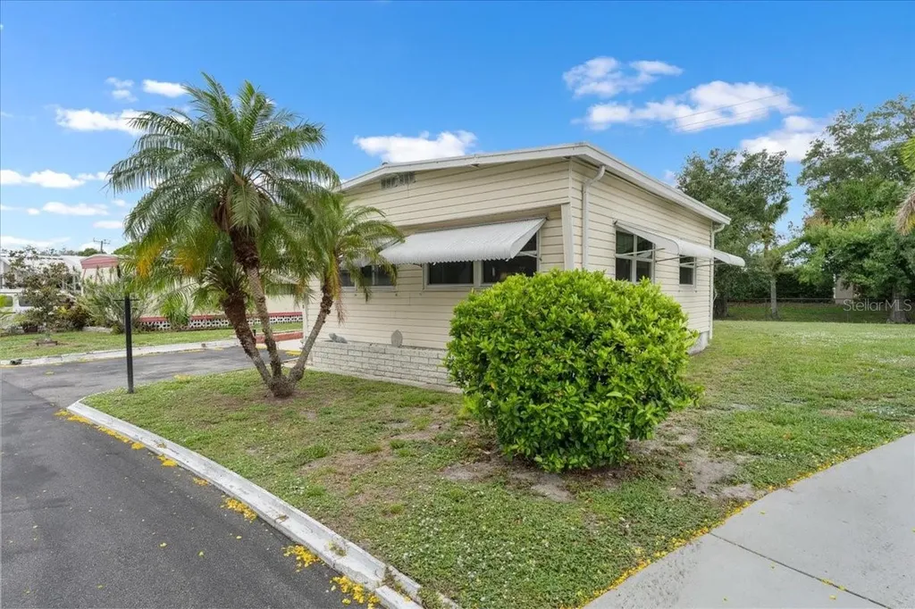 5316 53rd Avenue E Bradenton FL 34203
