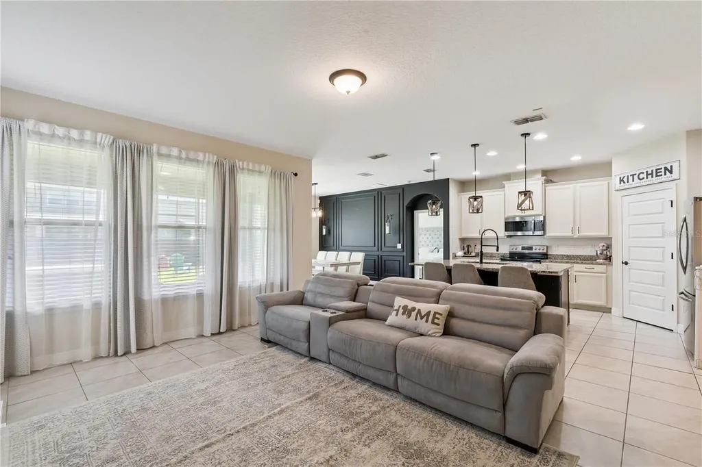 9717 Waterway Passage Drive Winter Garden FL 34787