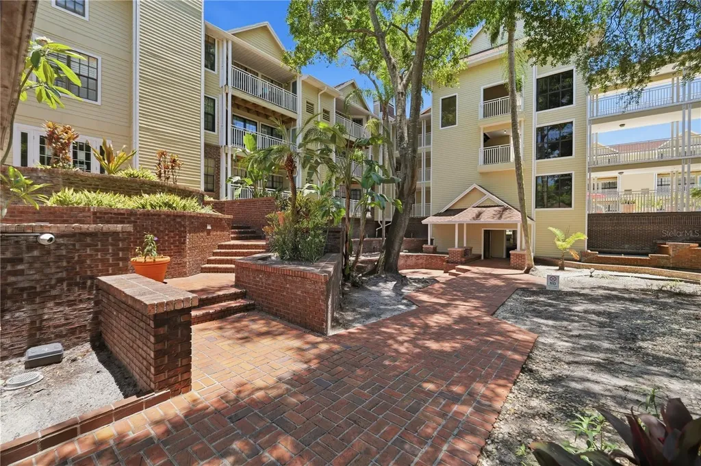 1000 W Horatio Street Tampa FL 33606