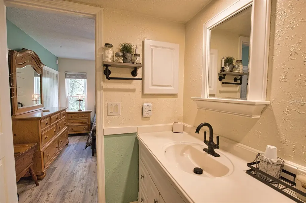 6699 San Casa Drive Englewood FL 34224