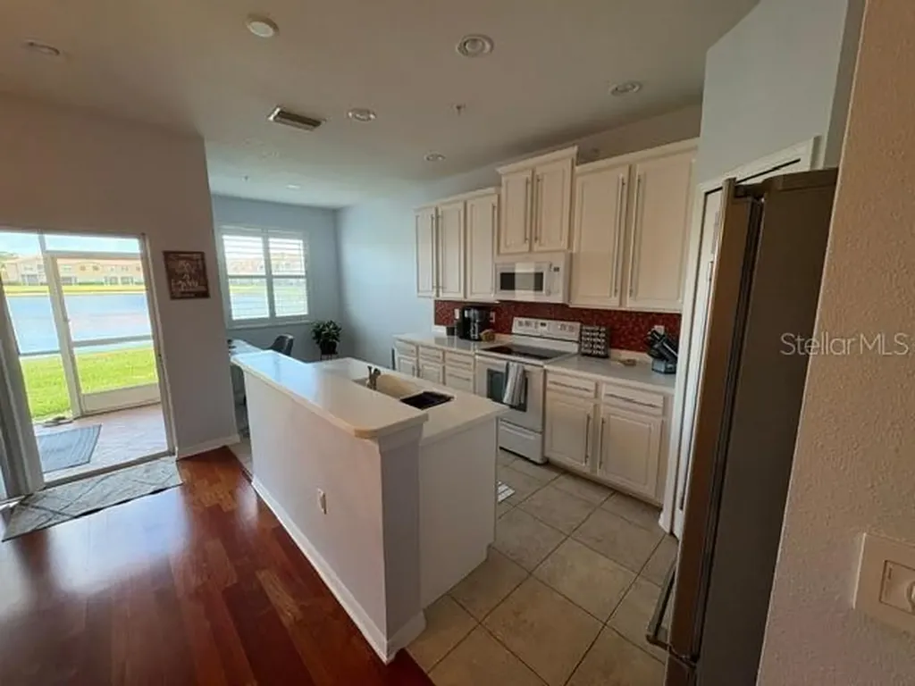 3662 Parkridge Circle Sarasota FL 34243