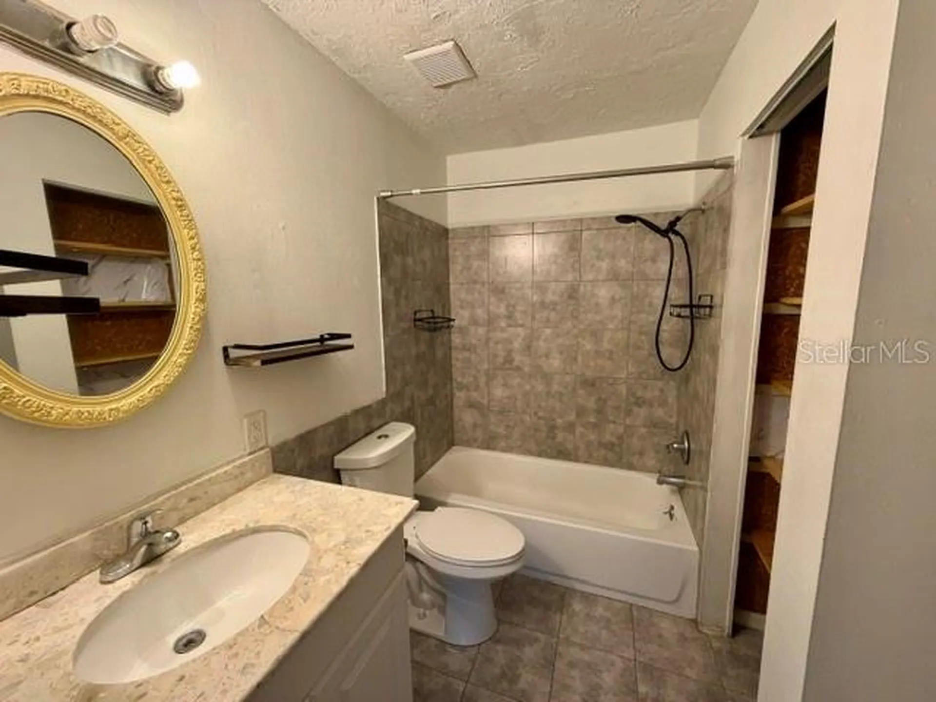 3755 Amherst Way Sarasota FL 34232