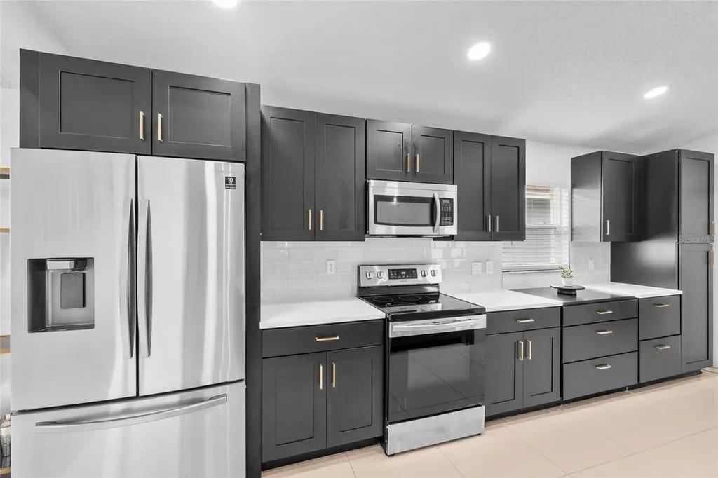 526 Fitzwilliam Way Orlando FL 32828