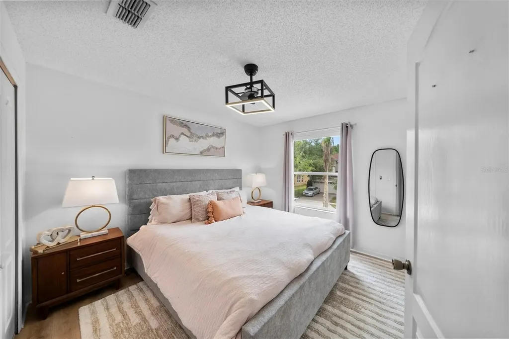 526 Fitzwilliam Way Orlando FL 32828