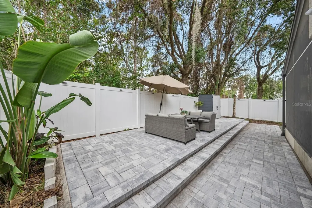 526 Fitzwilliam Way Orlando FL 32828