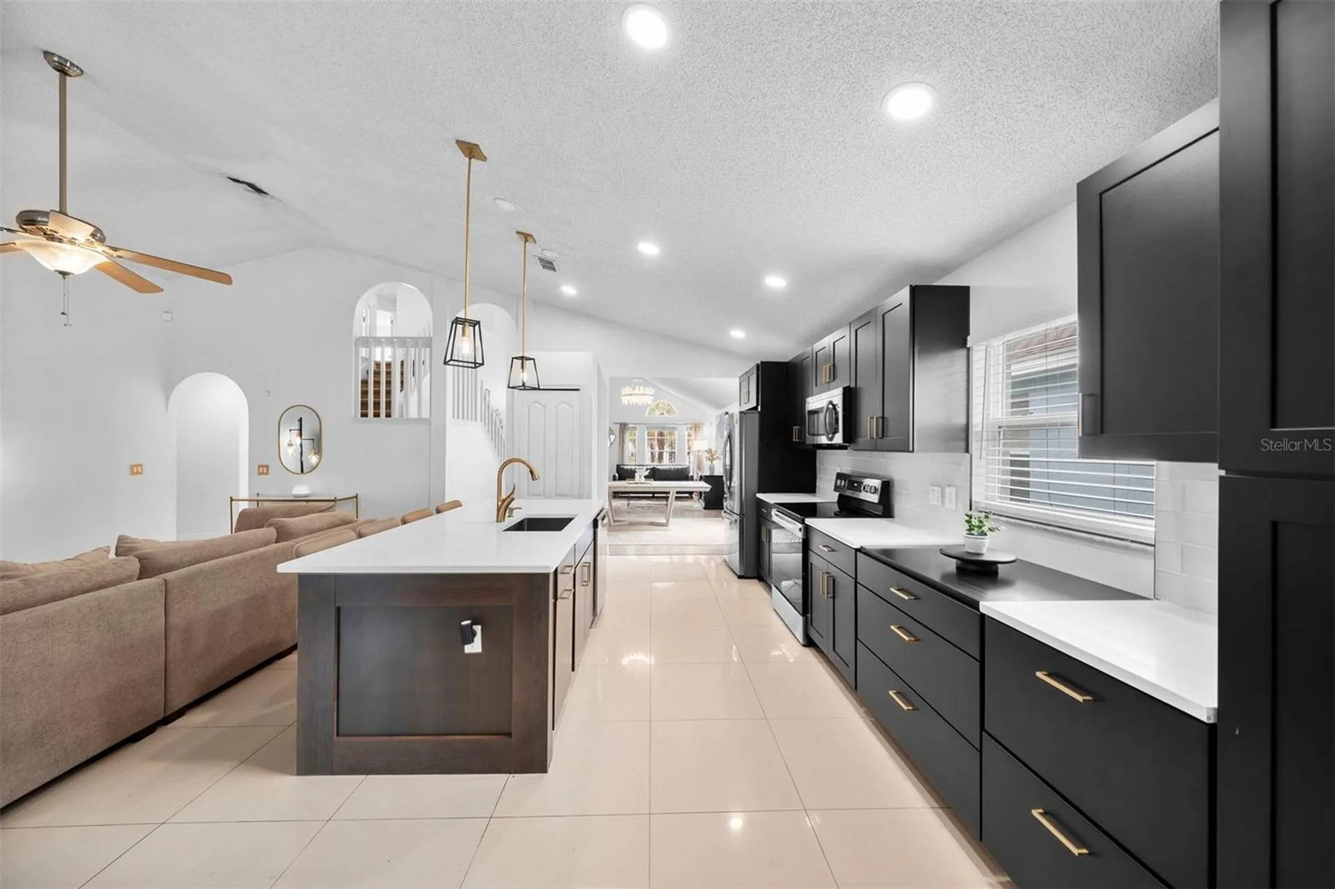 526 Fitzwilliam Way Orlando FL 32828