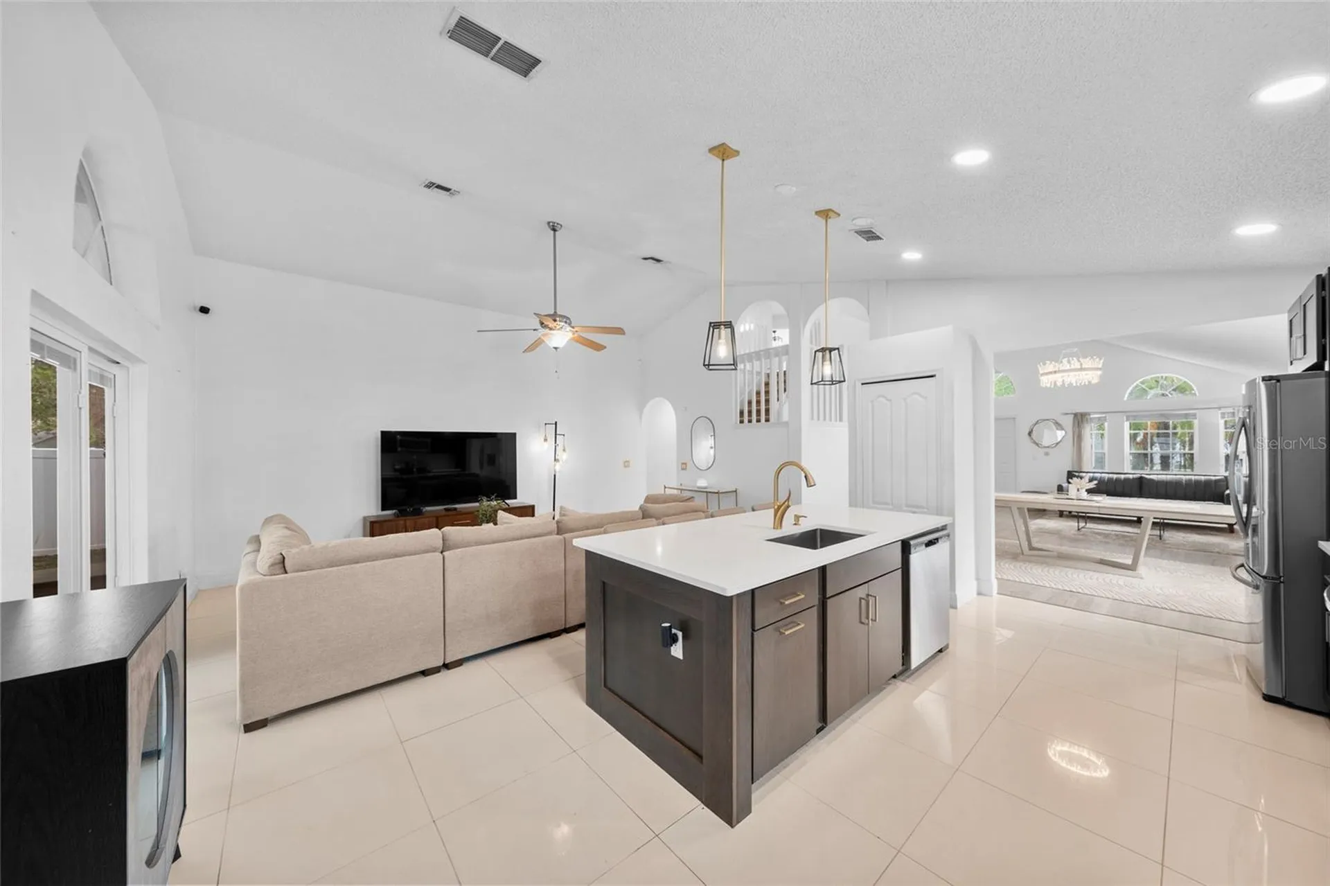 526 Fitzwilliam Way Orlando FL 32828