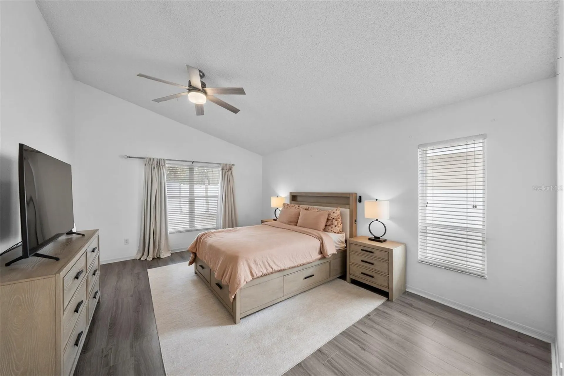 526 Fitzwilliam Way Orlando FL 32828