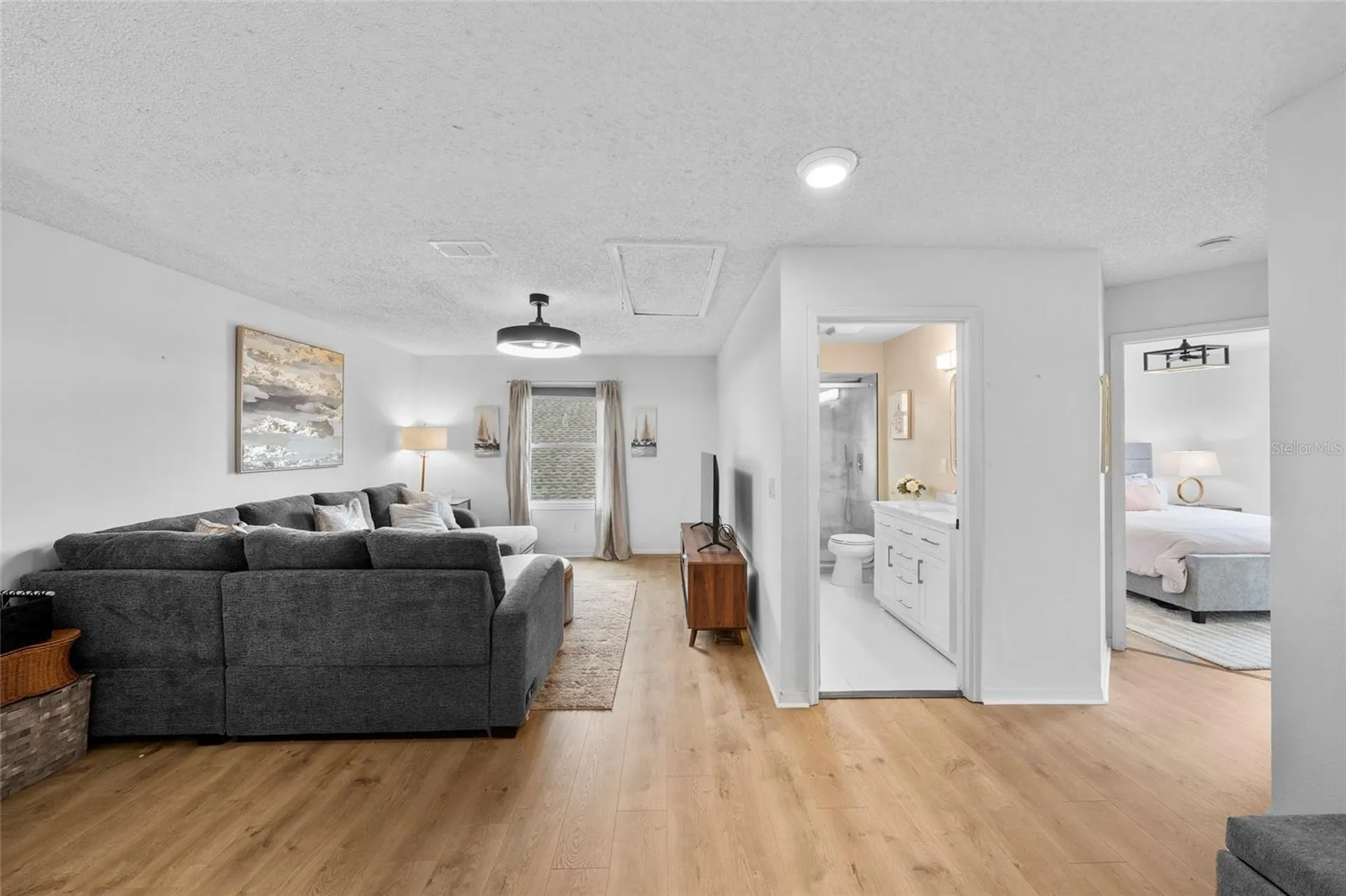 526 Fitzwilliam Way Orlando FL 32828