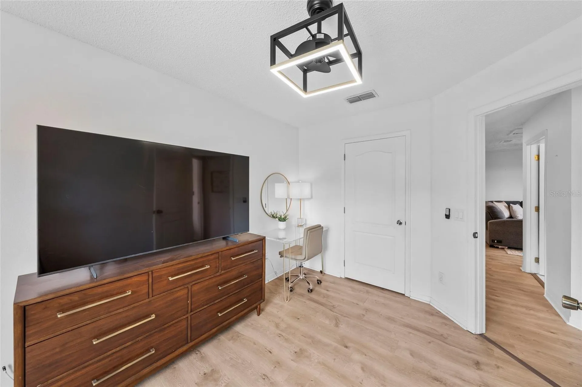 526 Fitzwilliam Way Orlando FL 32828