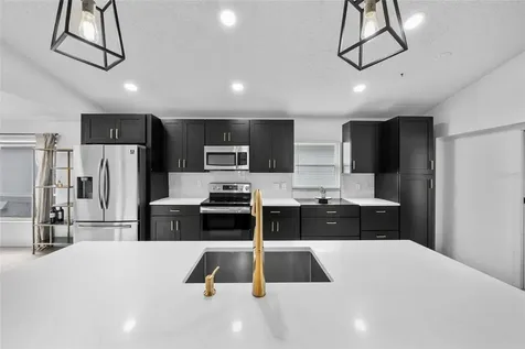 526 Fitzwilliam Way Orlando FL 32828
