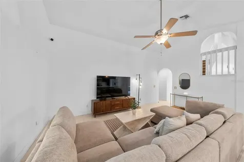 526 Fitzwilliam Way Orlando FL 32828
