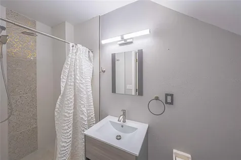 526 Fitzwilliam Way Orlando FL 32828