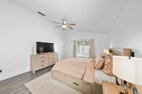 526 Fitzwilliam Way Orlando FL 32828