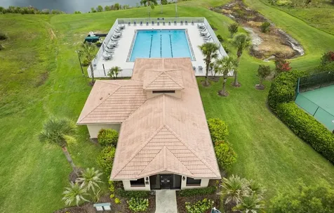 526 Fitzwilliam Way Orlando FL 32828