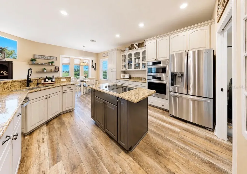 10619 Lithia Estates Drive Lithia FL 33547