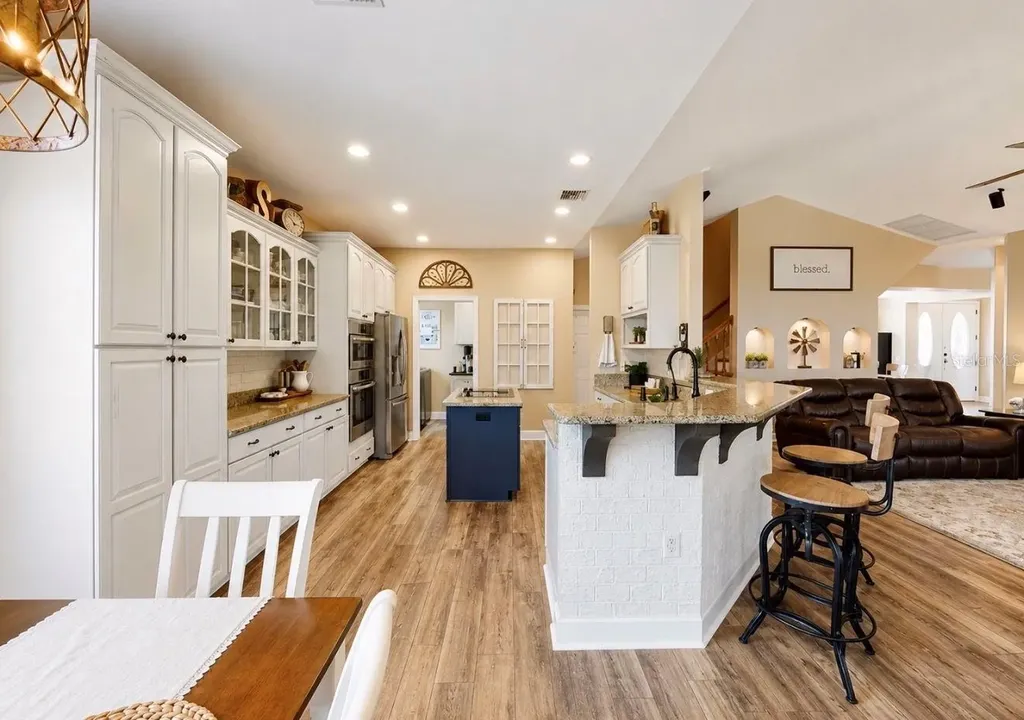 10619 Lithia Estates Drive Lithia FL 33547