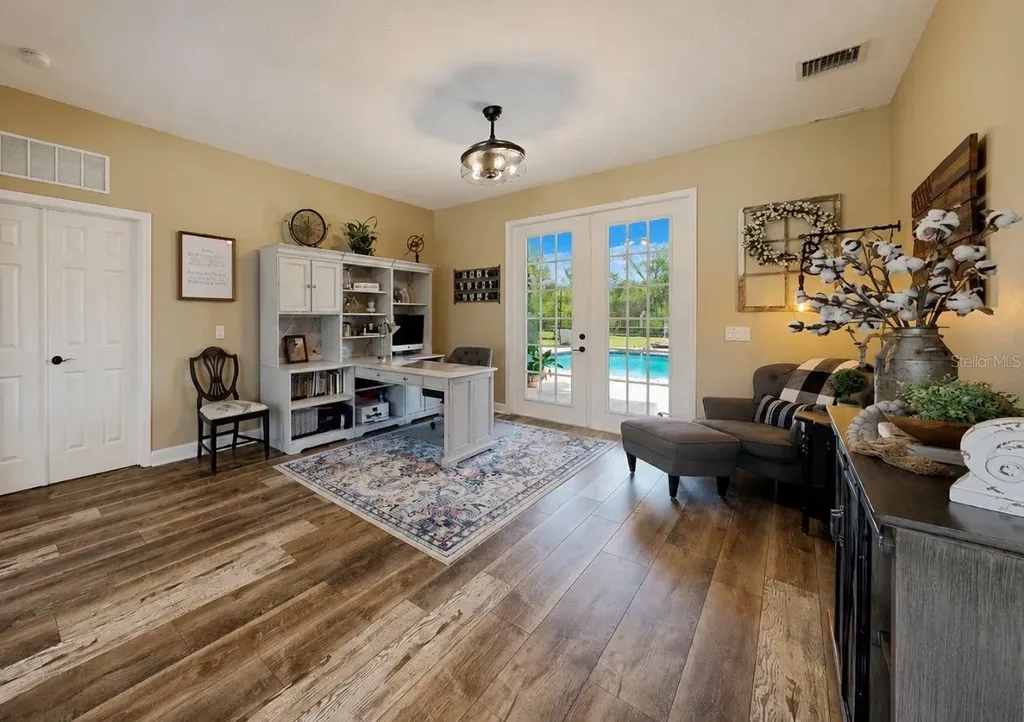 10619 Lithia Estates Drive Lithia FL 33547