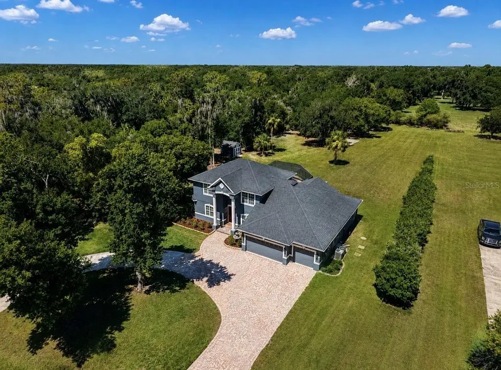 10619 Lithia Estates Drive Lithia FL 33547