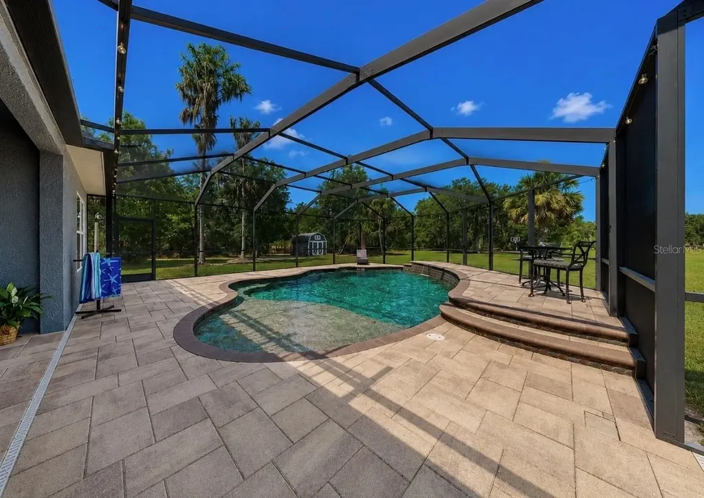 10619 Lithia Estates Drive Lithia FL 33547