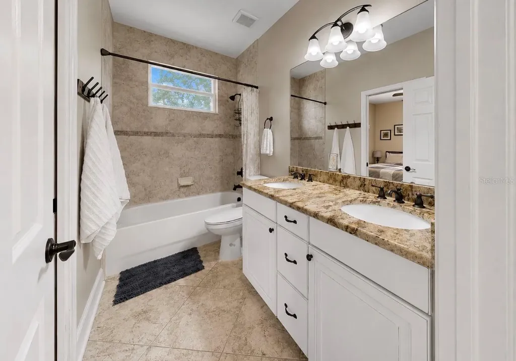 10619 Lithia Estates Drive Lithia FL 33547